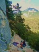 Nico au pied de Le maire marie 5b / Saint-Julien-en-Beauchêne