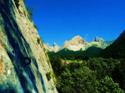 La vue depuis les voies. / Rochers de la Berche
