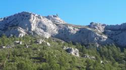 La vue depuis le parking. / Vallon du Marseillais