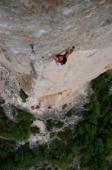 Nina Caprez  dans Tête de Gondole 8b+  / Les Gorges de la Dourbie (Le Boffi)